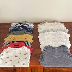 Assorted onesies - size 6-9 months